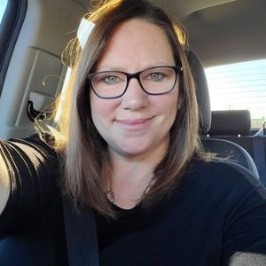 Meet your Posher, Kelli